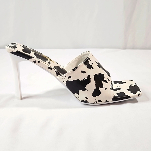 Fashion Nova Black & White Cow Print Heels Size 9 - Picture 2 of 7